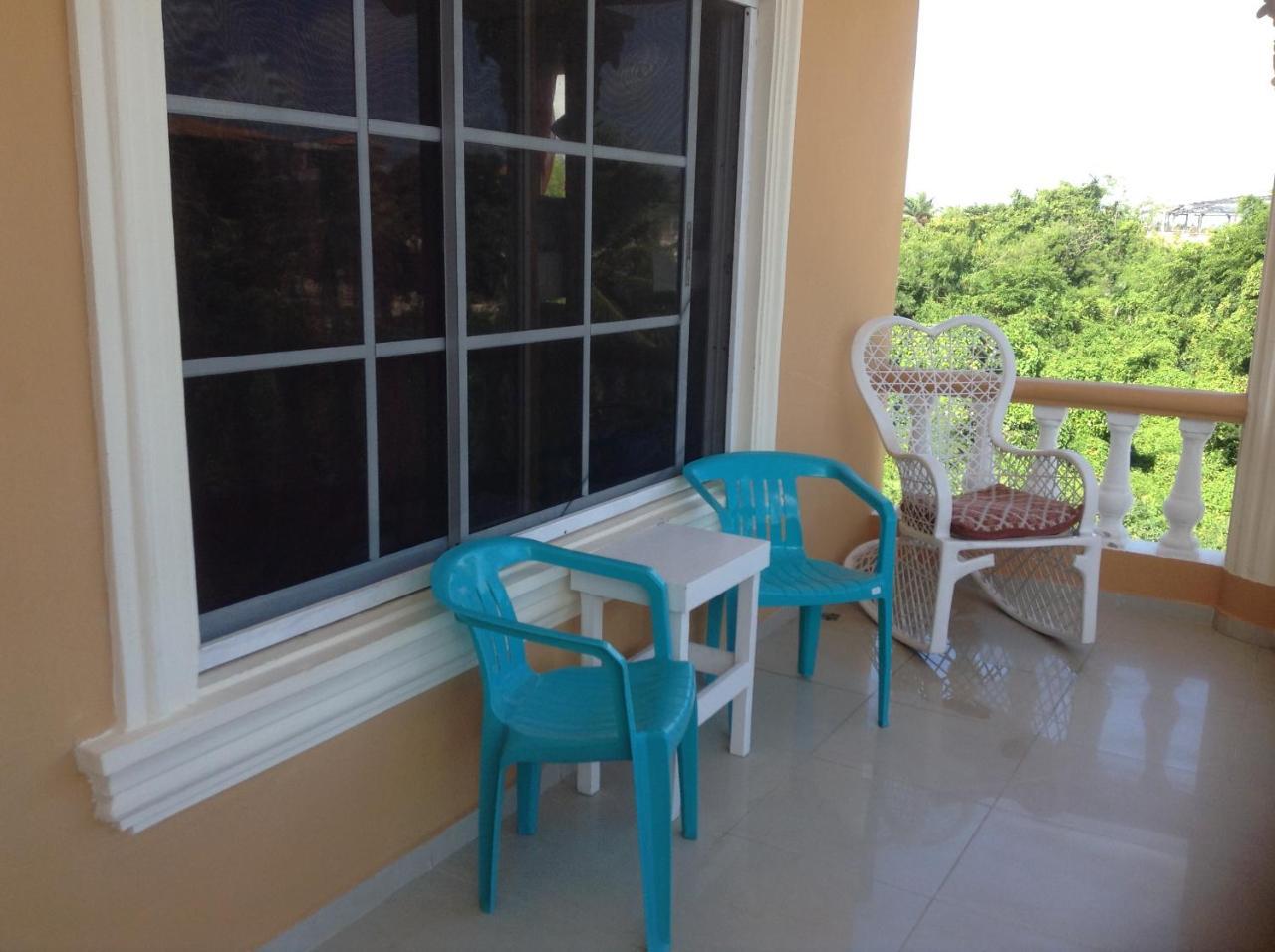 White Sands Hostel Punta Cana Exterior photo